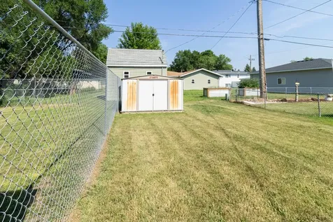 1618 17th Street S Fargo ND 58103