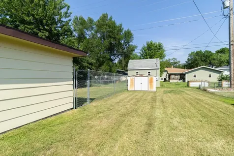 1618 17th Street S Fargo ND 58103