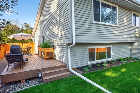 2722 94th Way Brooklyn Park MN 55444