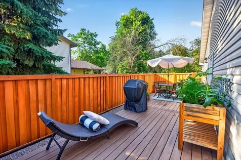 2722 94th Way Brooklyn Park MN 55444