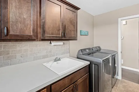 914 Prestwick Drive Belle Plaine MN 56011