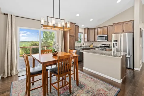 914 Prestwick Drive Belle Plaine MN 56011