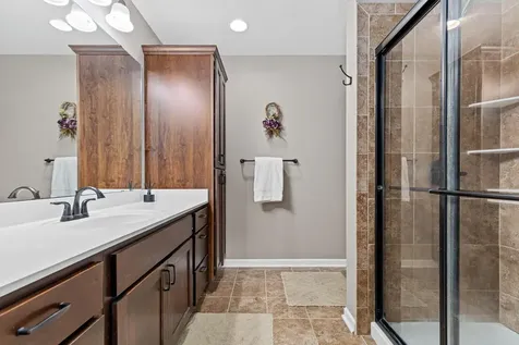 914 Prestwick Drive Belle Plaine MN 56011