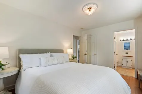 6630 Horseshoe Curve Chanhassen MN 55317