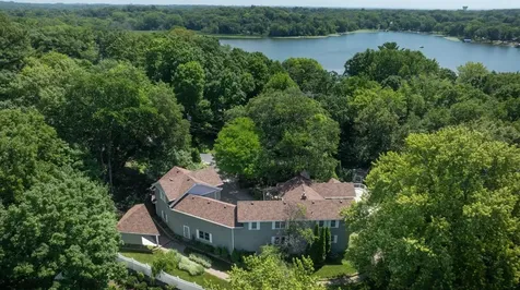 6630 Horseshoe Curve Chanhassen MN 55317
