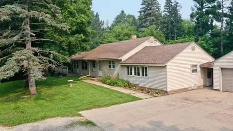 1256 Rice Street Braham MN 55006