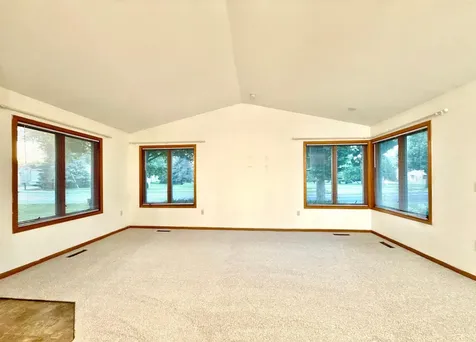 939 Mayvis Boulevard Mankato MN 56001