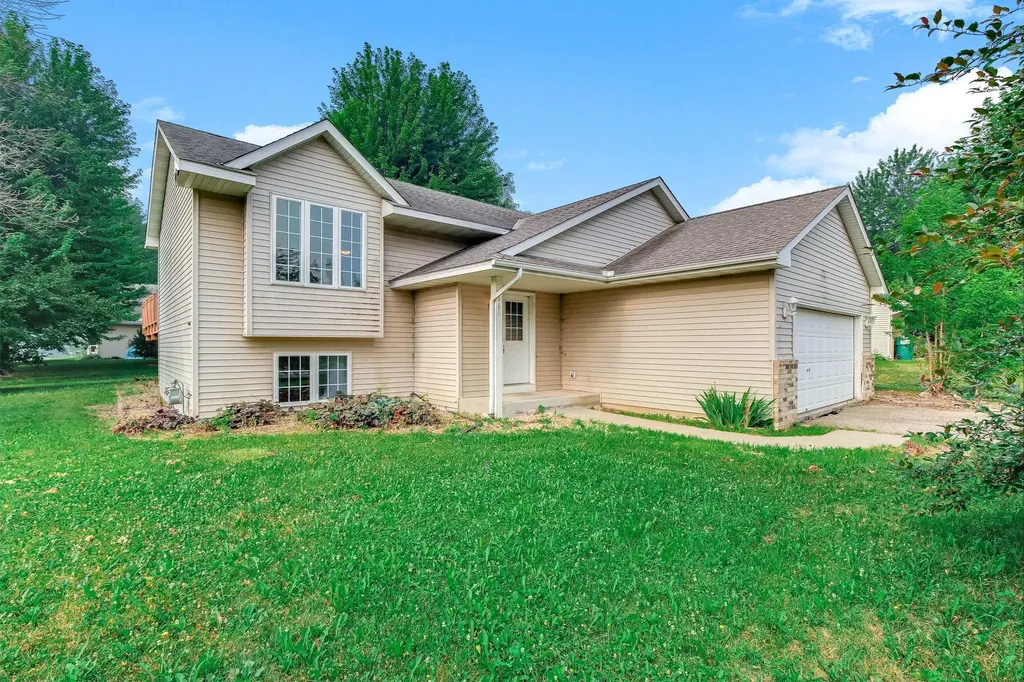 8181 Ravenrock Road Rockford MN 55373