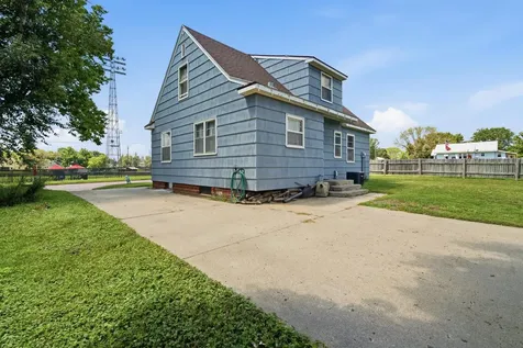 207 7th Avenue S Saint James MN 56081
