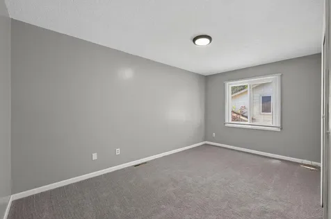 1652 84th Court N Brooklyn Park MN 55444