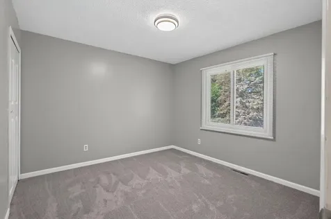 1652 84th Court N Brooklyn Park MN 55444