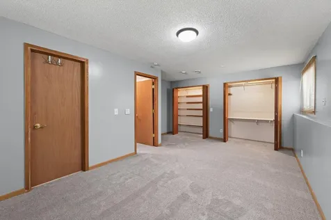 1652 84th Court N Brooklyn Park MN 55444