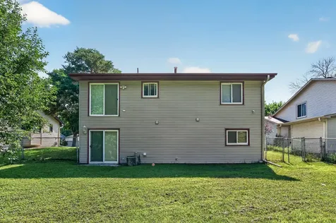 1652 84th Court N Brooklyn Park MN 55444