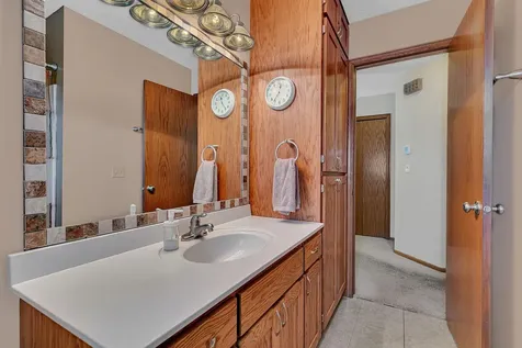 737 4th Street N Sartell MN 56377