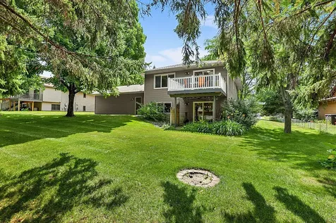737 4th Street N Sartell MN 56377