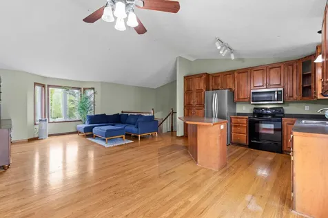 1528 Homestead Street Shakopee MN 55379