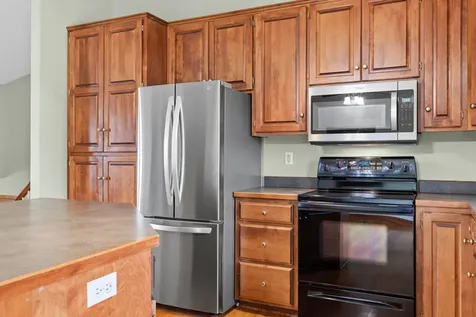 1528 Homestead Street Shakopee MN 55379