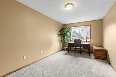 1528 Homestead Street Shakopee MN 55379