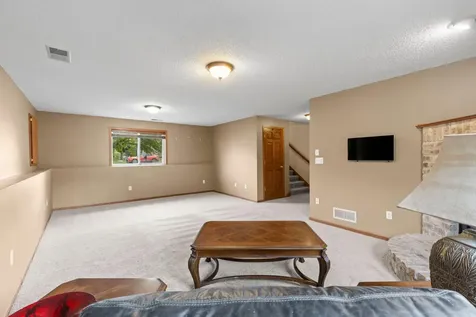 1528 Homestead Street Shakopee MN 55379