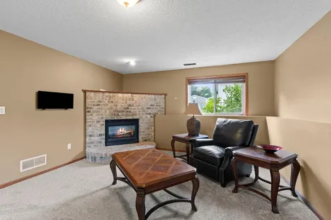 1528 Homestead Street Shakopee MN 55379
