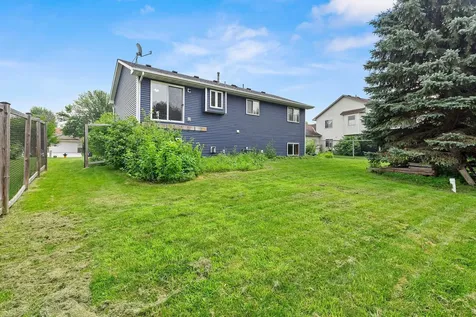 1528 Homestead Street Shakopee MN 55379