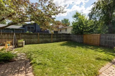 2524 25th Street NW Rochester MN 55901