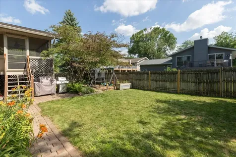 2524 25th Street NW Rochester MN 55901