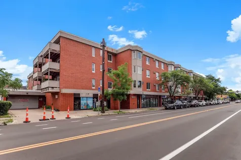 2425 E Franklin Avenue Minneapolis MN 55406