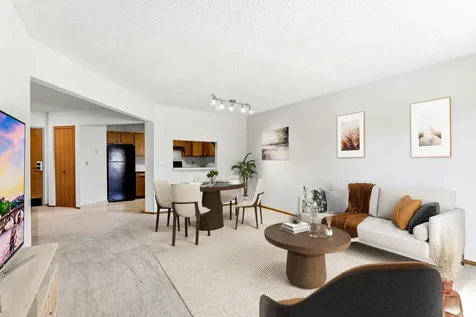 2425 E Franklin Avenue Minneapolis MN 55406