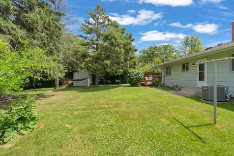 2245 Beam Avenue Maplewood MN 55109