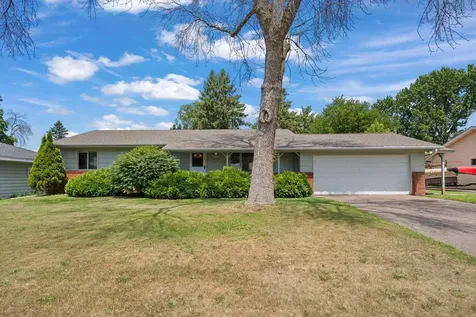 2245 Beam Avenue Maplewood MN 55109