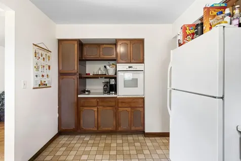 2245 Beam Avenue Maplewood MN 55109