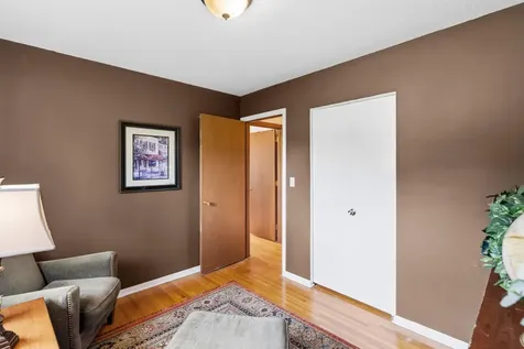 2245 Beam Avenue Maplewood MN 55109