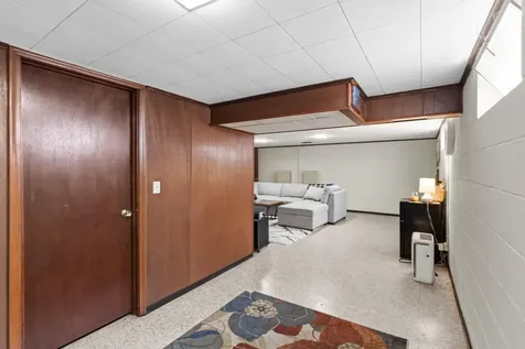 2245 Beam Avenue Maplewood MN 55109