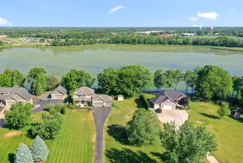 25188 Firefly Avenue Wyoming MN 55092