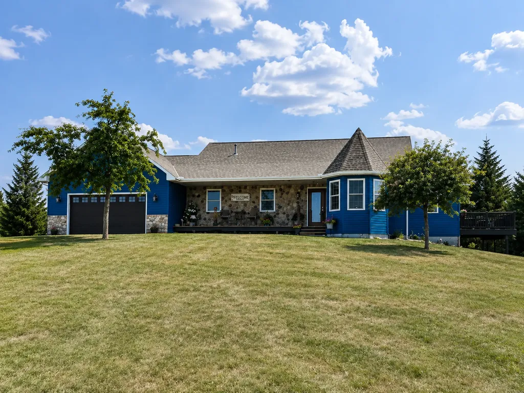 9199 50th Street NW Annandale MN 55302