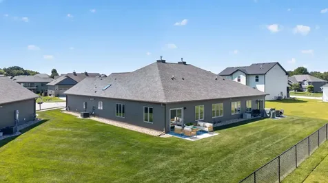 885 Picadilly Lane NW Rochester MN 55901