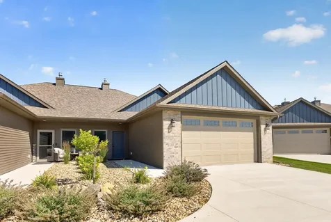 885 Picadilly Lane NW Rochester MN 55901