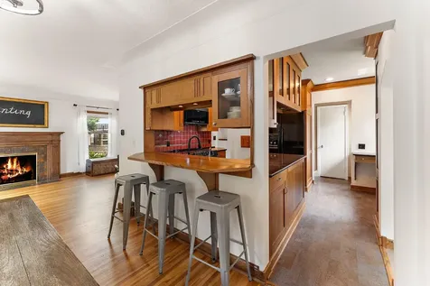 1017 Thomas Avenue S Minneapolis MN 55405