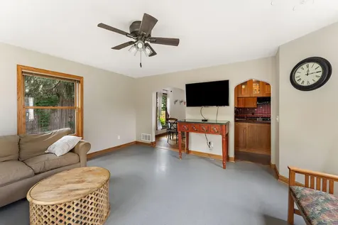 1017 Thomas Avenue S Minneapolis MN 55405