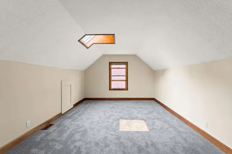 1017 Thomas Avenue S Minneapolis MN 55405