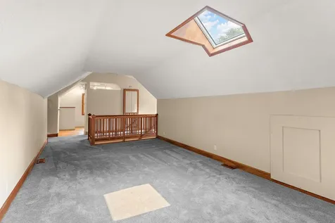 1017 Thomas Avenue S Minneapolis MN 55405