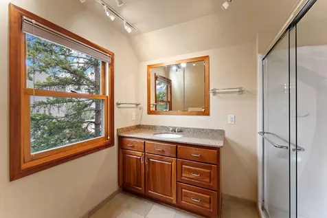 1017 Thomas Avenue S Minneapolis MN 55405