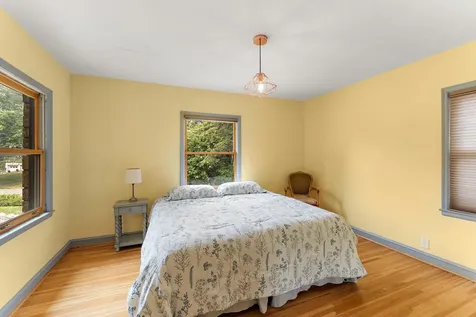 1017 Thomas Avenue S Minneapolis MN 55405