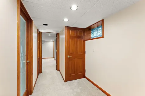 1017 Thomas Avenue S Minneapolis MN 55405