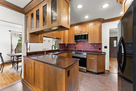 1017 Thomas Avenue S Minneapolis MN 55405