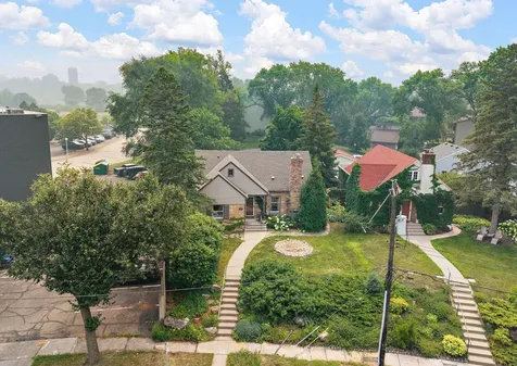 1017 Thomas Avenue S Minneapolis MN 55405