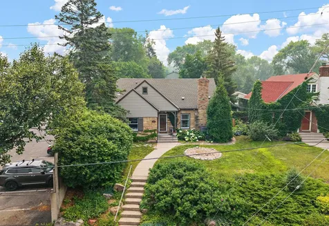 1017 Thomas Avenue S Minneapolis MN 55405
