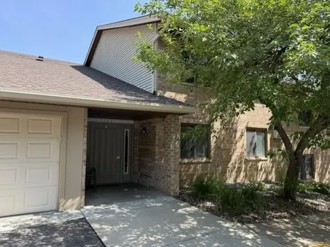1585 Cohansey Street Saint Paul MN 55117