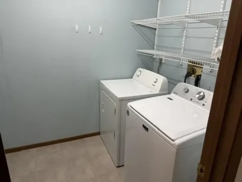 1585 Cohansey Street Saint Paul MN 55117